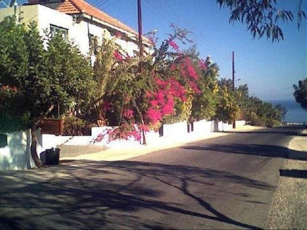 Agnades Apartments Polis Bagian luar foto